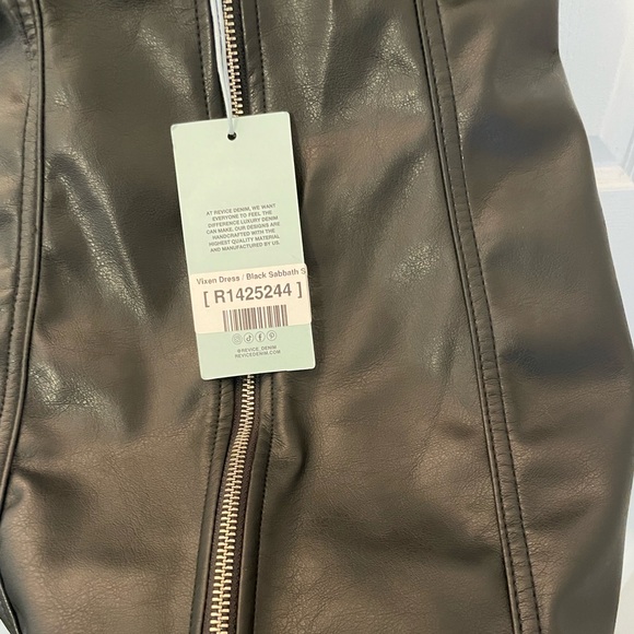 Revice Vixen Dress - Picture 7 of 8